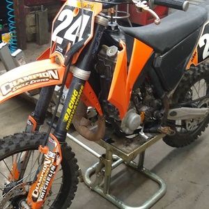 Meet your Posher, Ethan